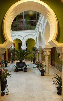 Safestay Mezquita Catedral Guest house